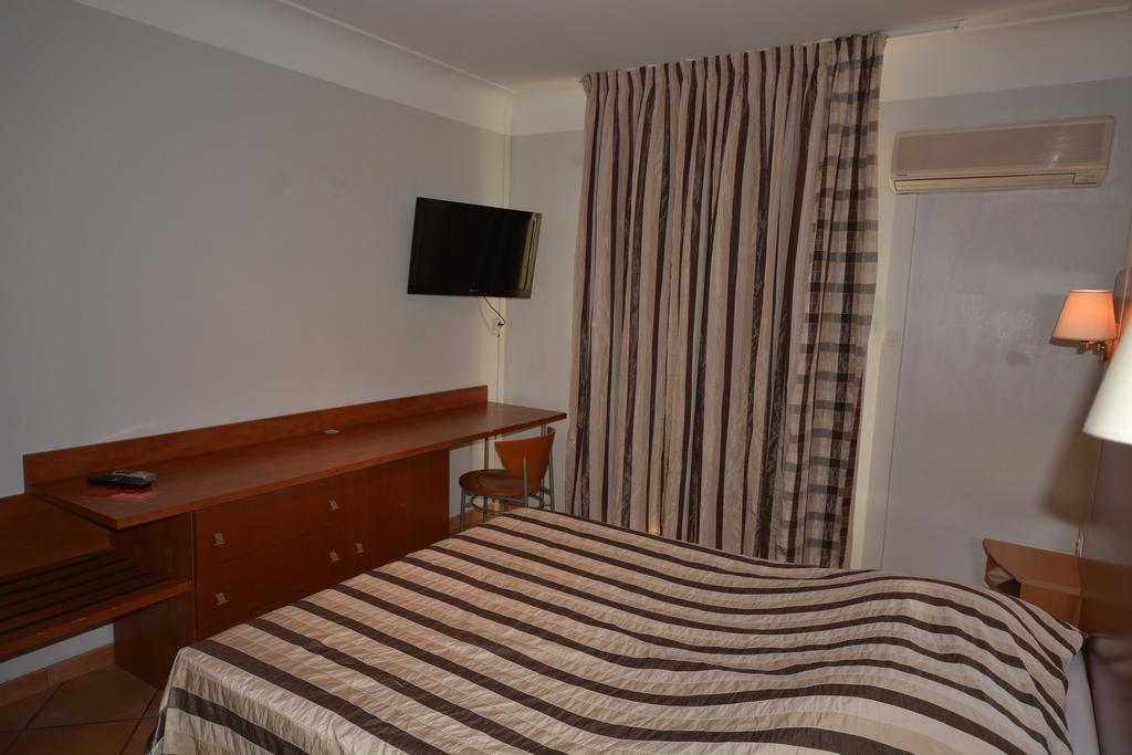 סאן-לורן-דו-ואר Albergo Hotel מראה חיצוני תמונה